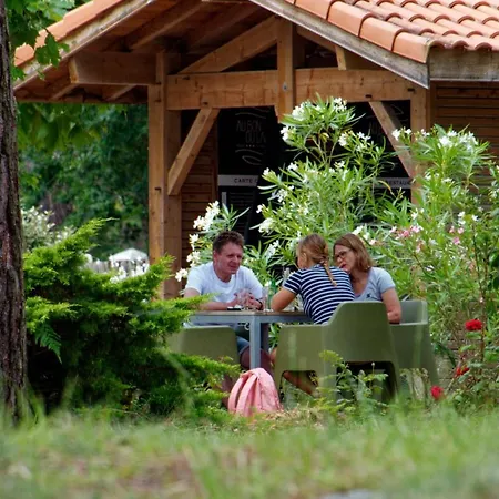 Au Bon Coin Du ميميزا بلاج