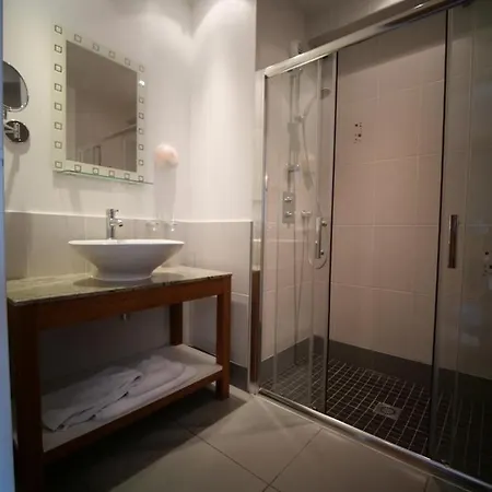 Au Bon Coin Du ميميزا بلاج